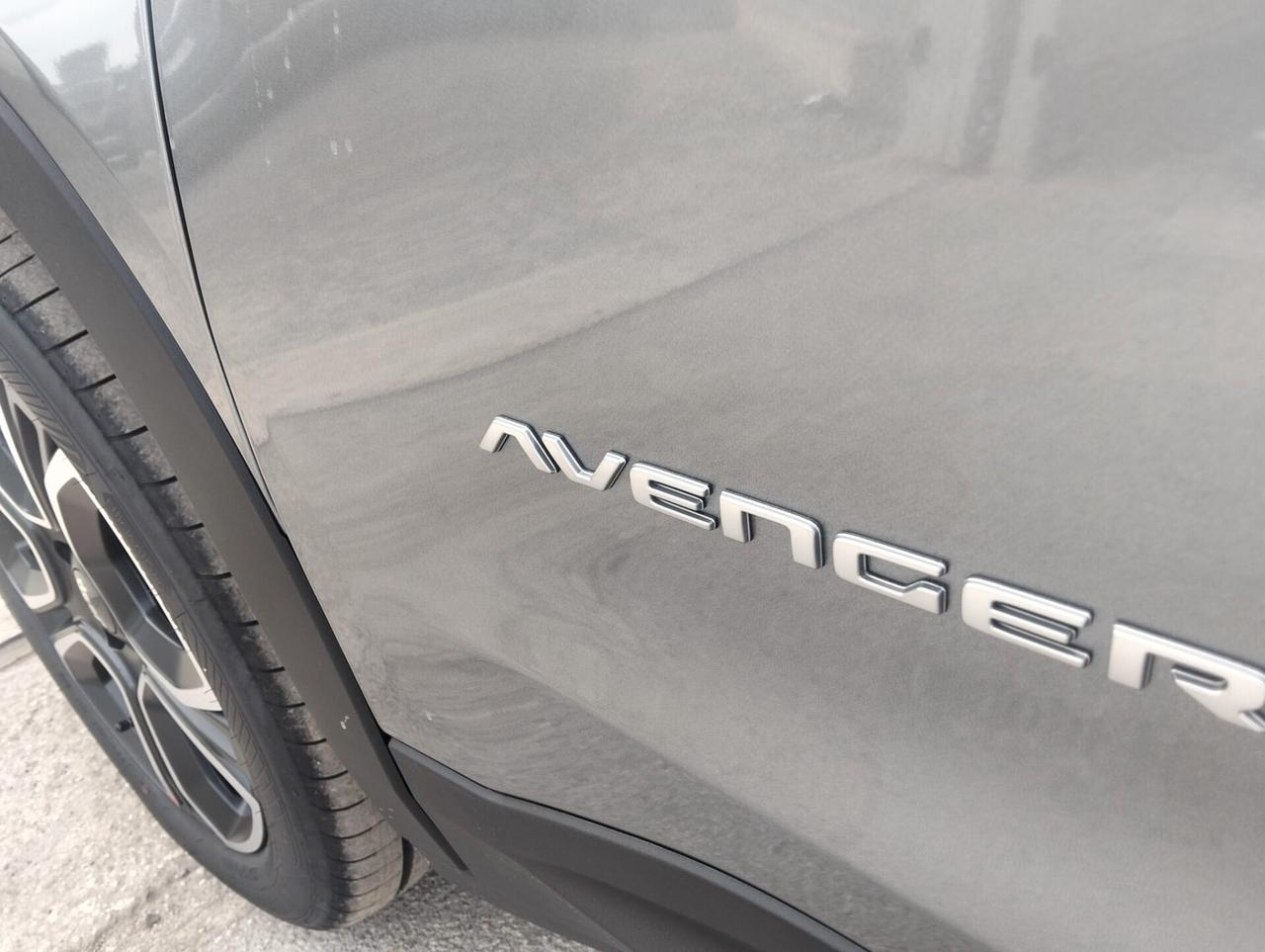 Jeep Avenger 1.2 HYBRID - SUMMIT BICOLORE - KM0 -