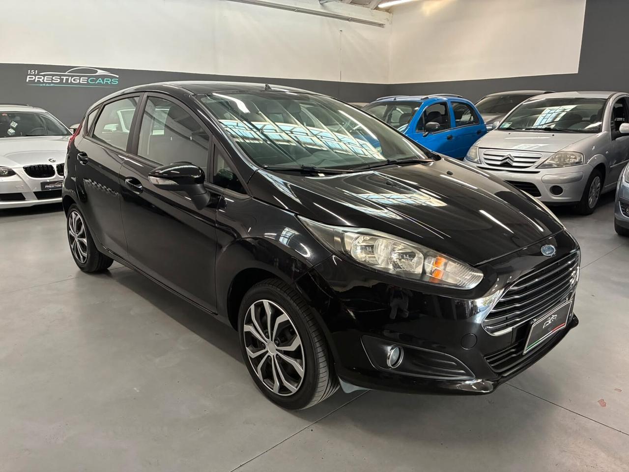 Ford Fiesta 1.2 60CV 5 porte Black & White Edition