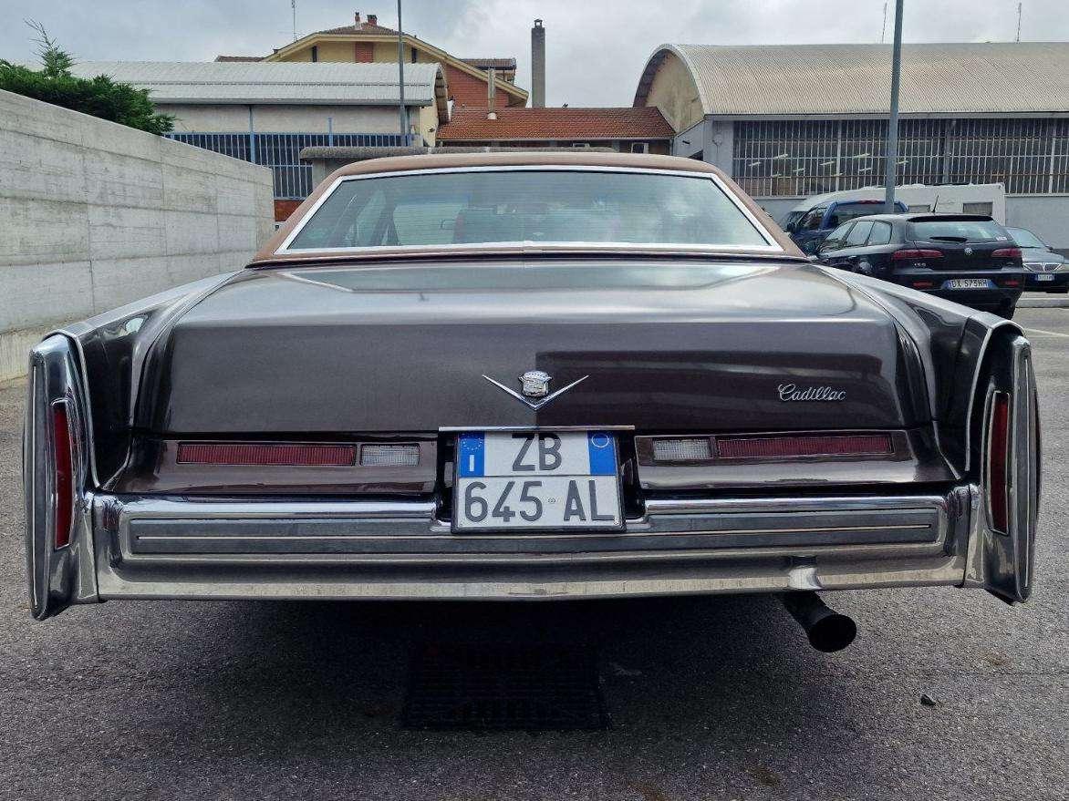 Cadillac Deville None