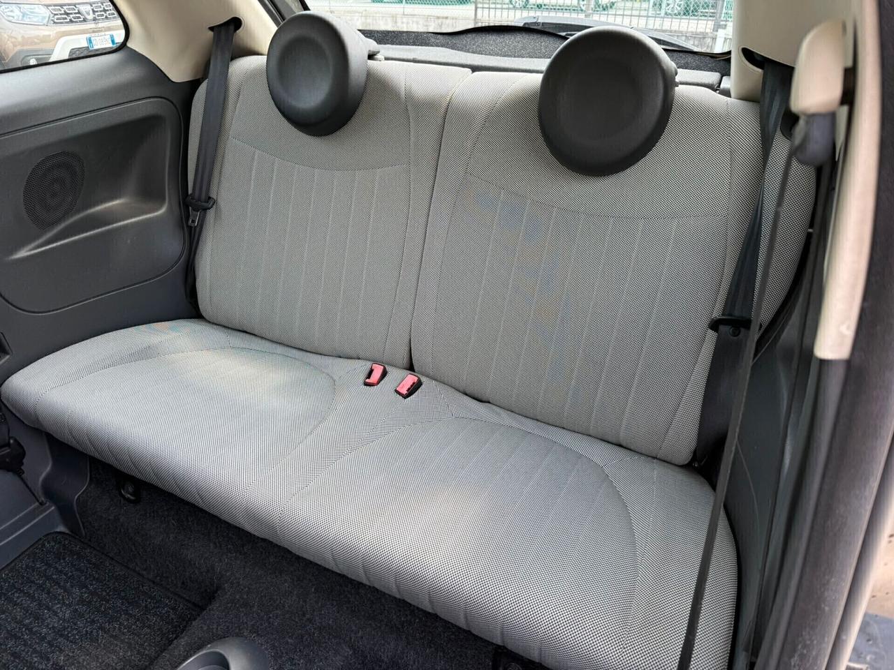 FIAT 500 1.2 Lounge neo-patentati