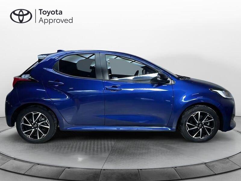 Toyota Yaris 1.5h Lounge