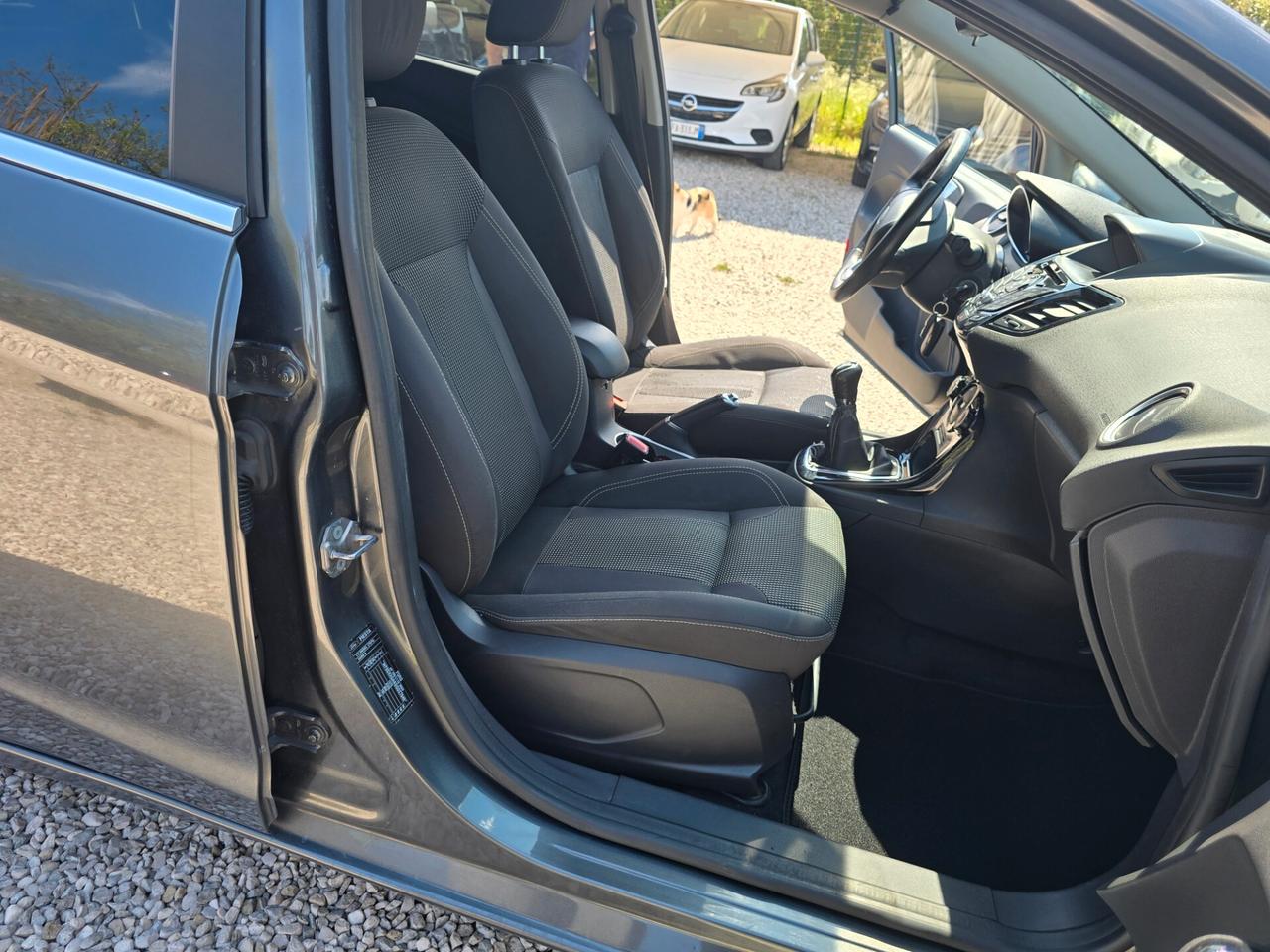 Ford Fiesta 1.5 TDCi 75CV 5 porte Titanium