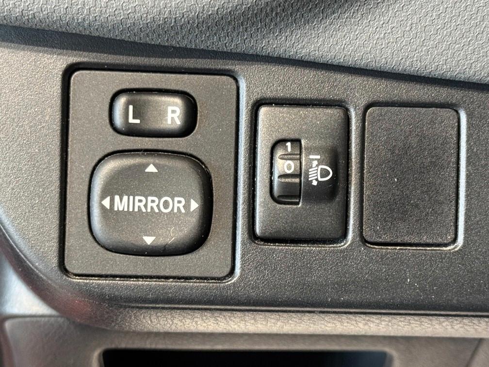 Toyota Yaris 5p 1.5h Style Hybrid aut Pano Navi Cam 16" Neopat