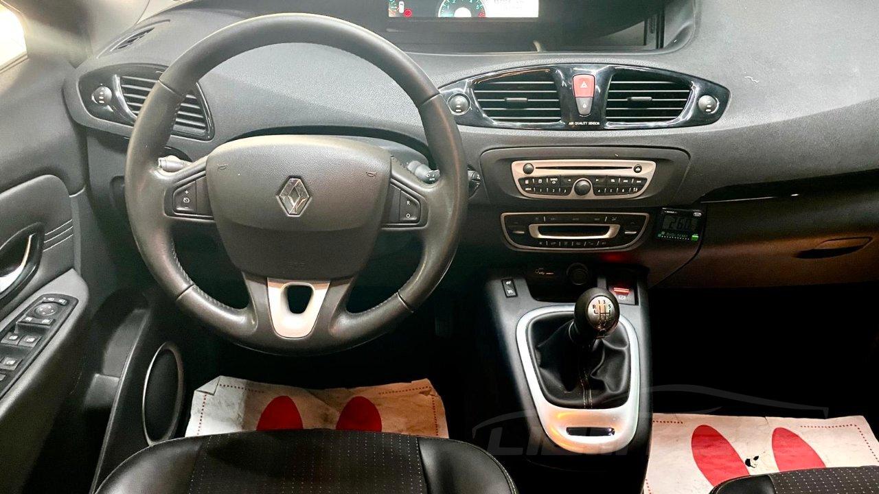 Renault Scenic X-Mod 1.5 dci Dynamique 110cv