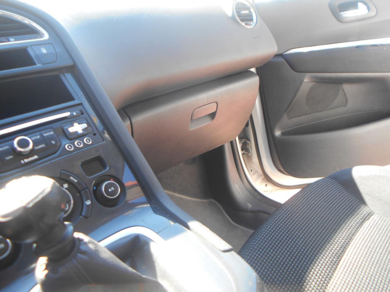 Peugeot 5008 BlueHDi 150 S&S Allure