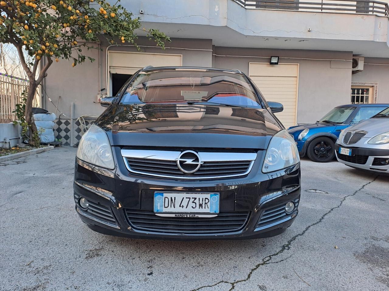 Opel Zafira 1.9 CDTI 120CV Cosmo 7 POSTI