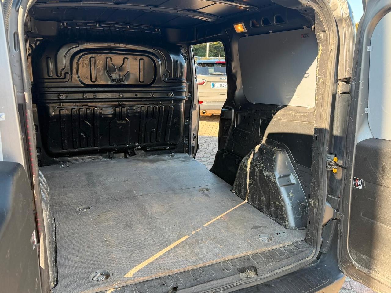 Fiat Doblo Doblò 1.6 MJT 105CV S&S PL-TN Cargo Maxi Business