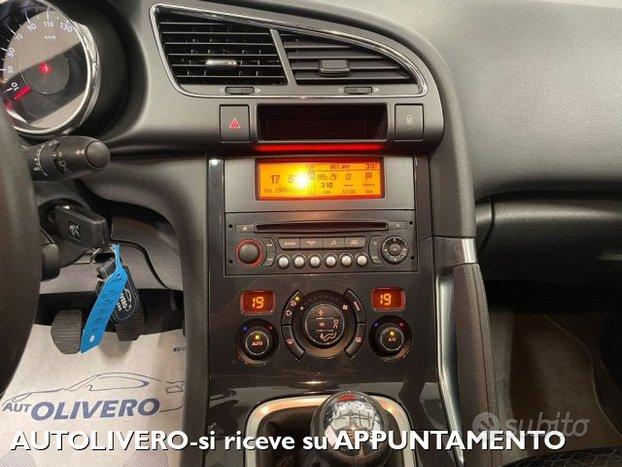 PEUGEOT 3008 1.6 HDi 115CV Active