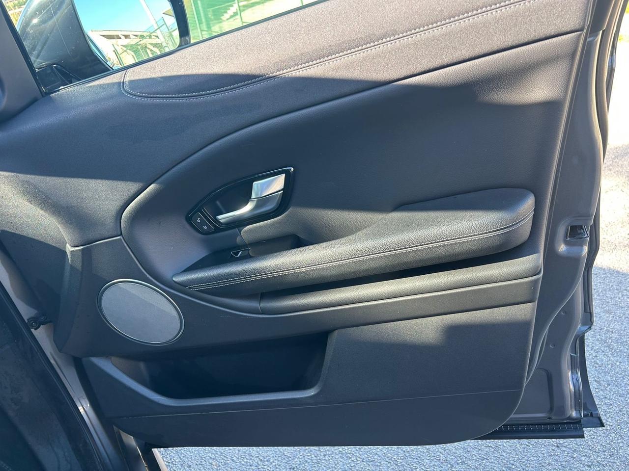 Land Rover Range Evoque 2.0 TD4 180 CV 5p. SE Dynamic