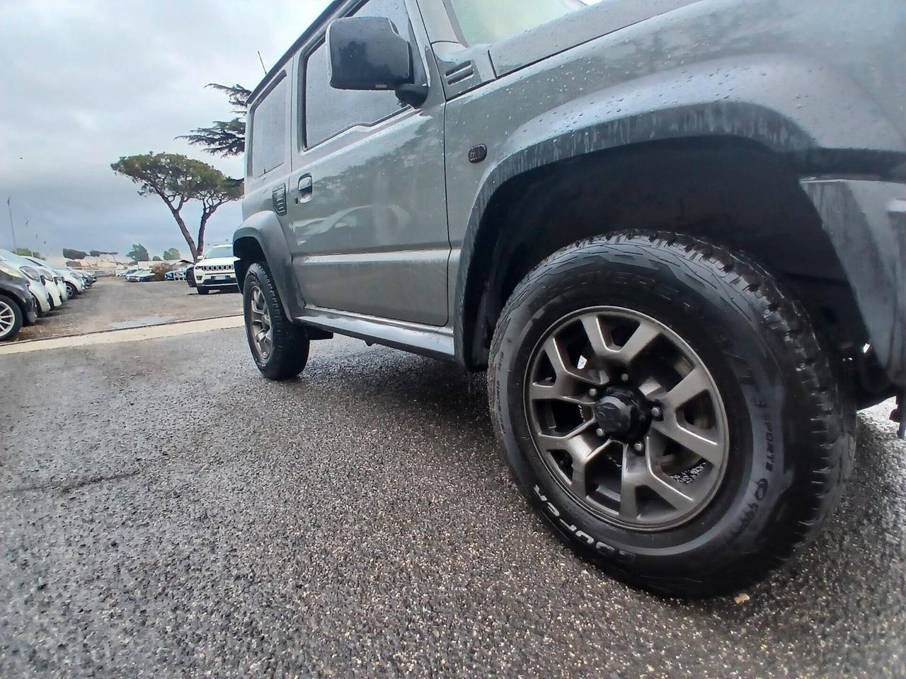 Suzuki Jimny 1.5 5MT Top