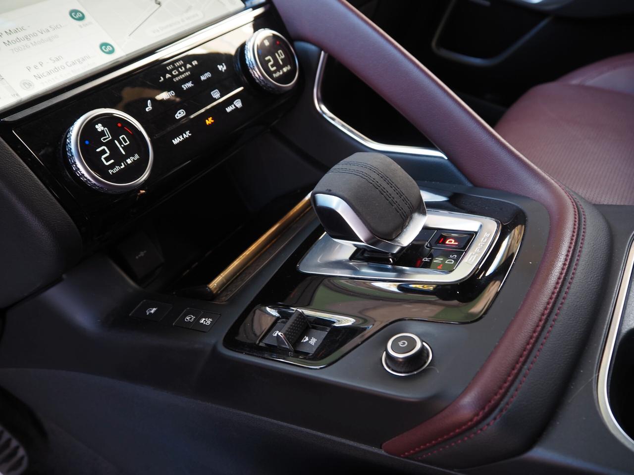 Jaguar F-Pace 2.0 D 163 CV AWD aut. R-Dynamic S