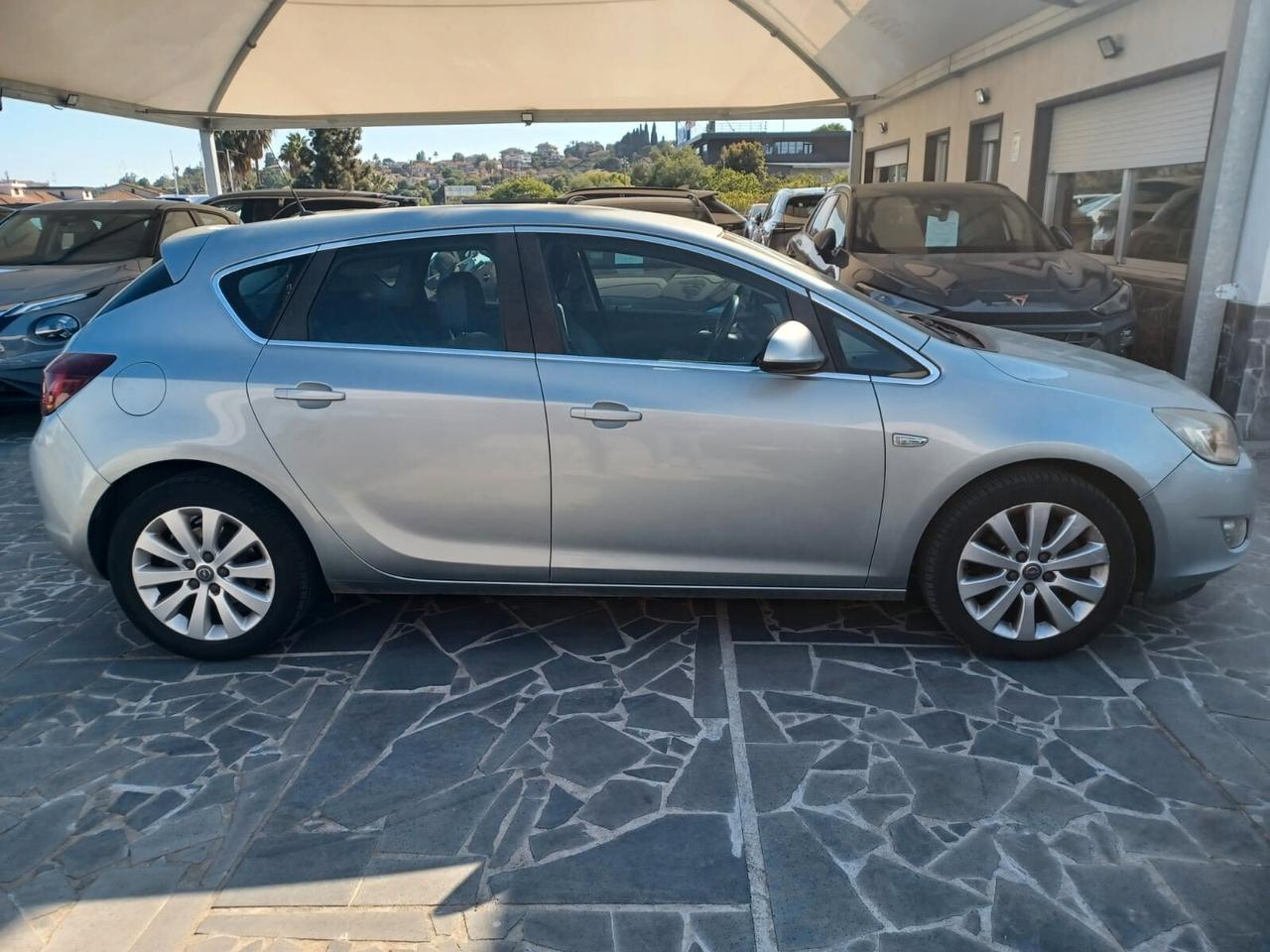 Opel Astra 1.7 CDTI 125CV 5 porte Cosmo