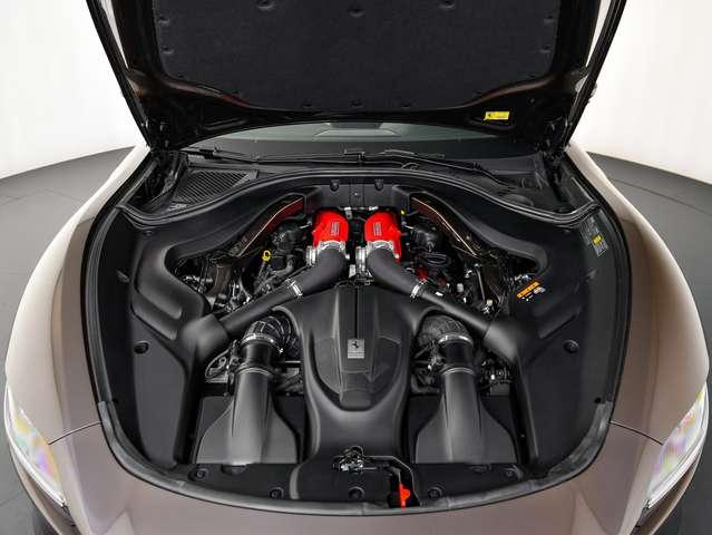 Ferrari Roma Spider