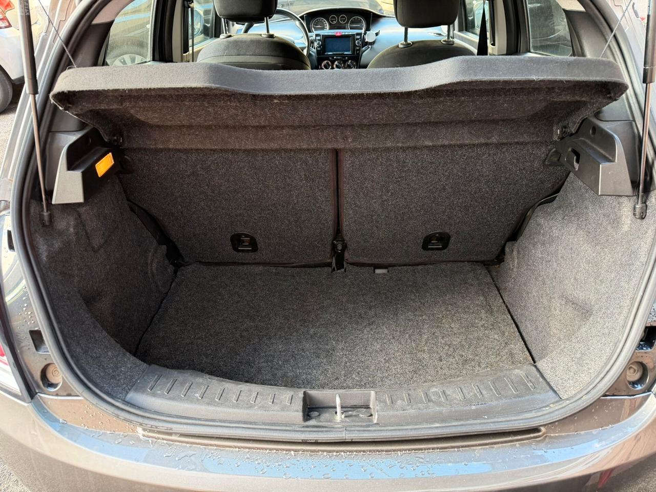 Lancia Ypsilon 0.9 TwinAir 85 CV 5 porte S&S Platinum