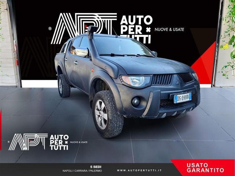 Mitsubishi L200 L200 d.cab 2.5 di-d Invite