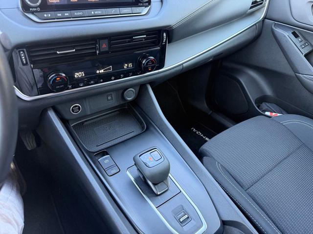 NISSAN Qashqai MHEV 158 CV Xtronic Business