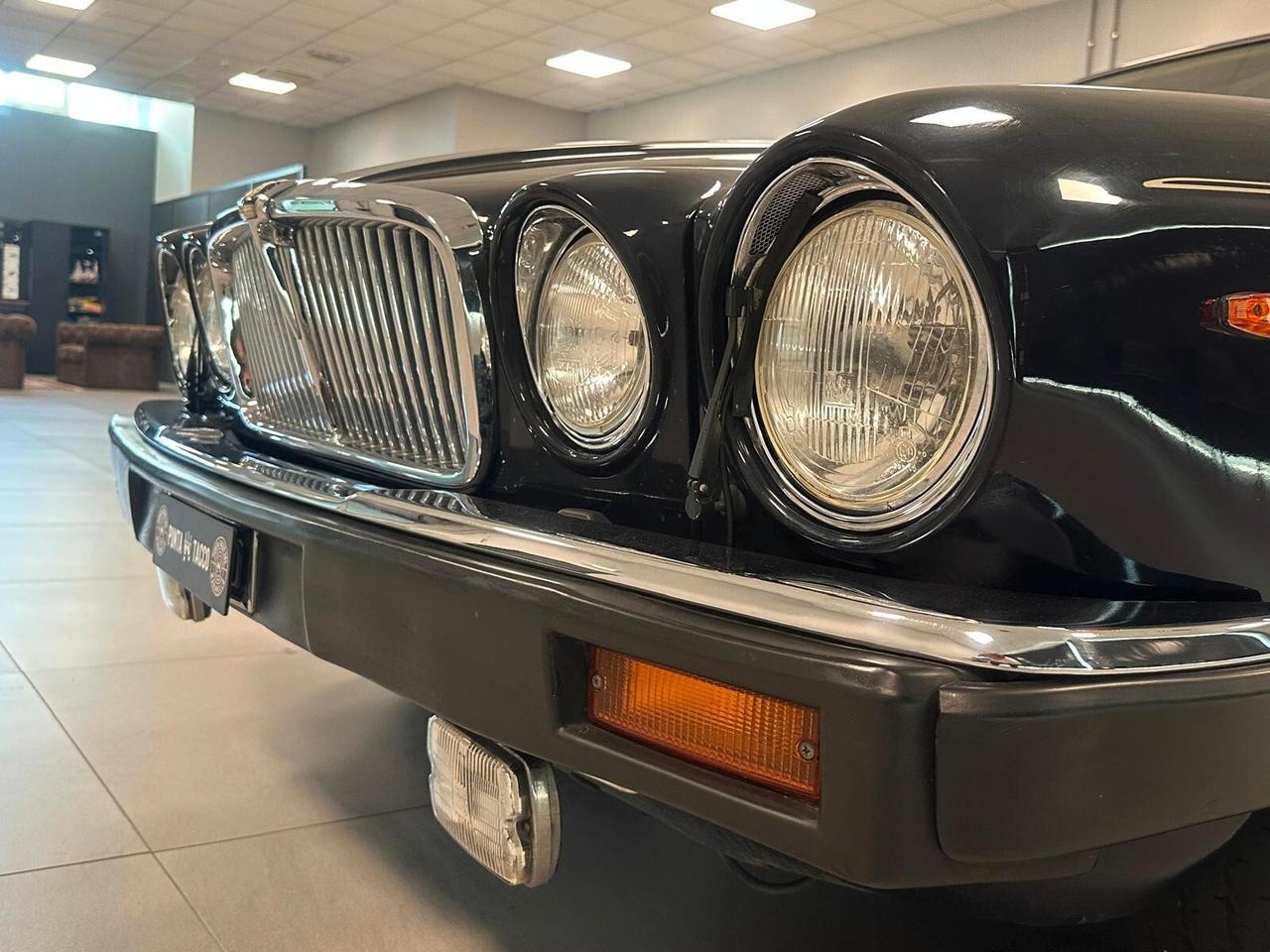 Jaguar XJ12 JAGUAR XJ12 SOVEREIGN 5.3 HE