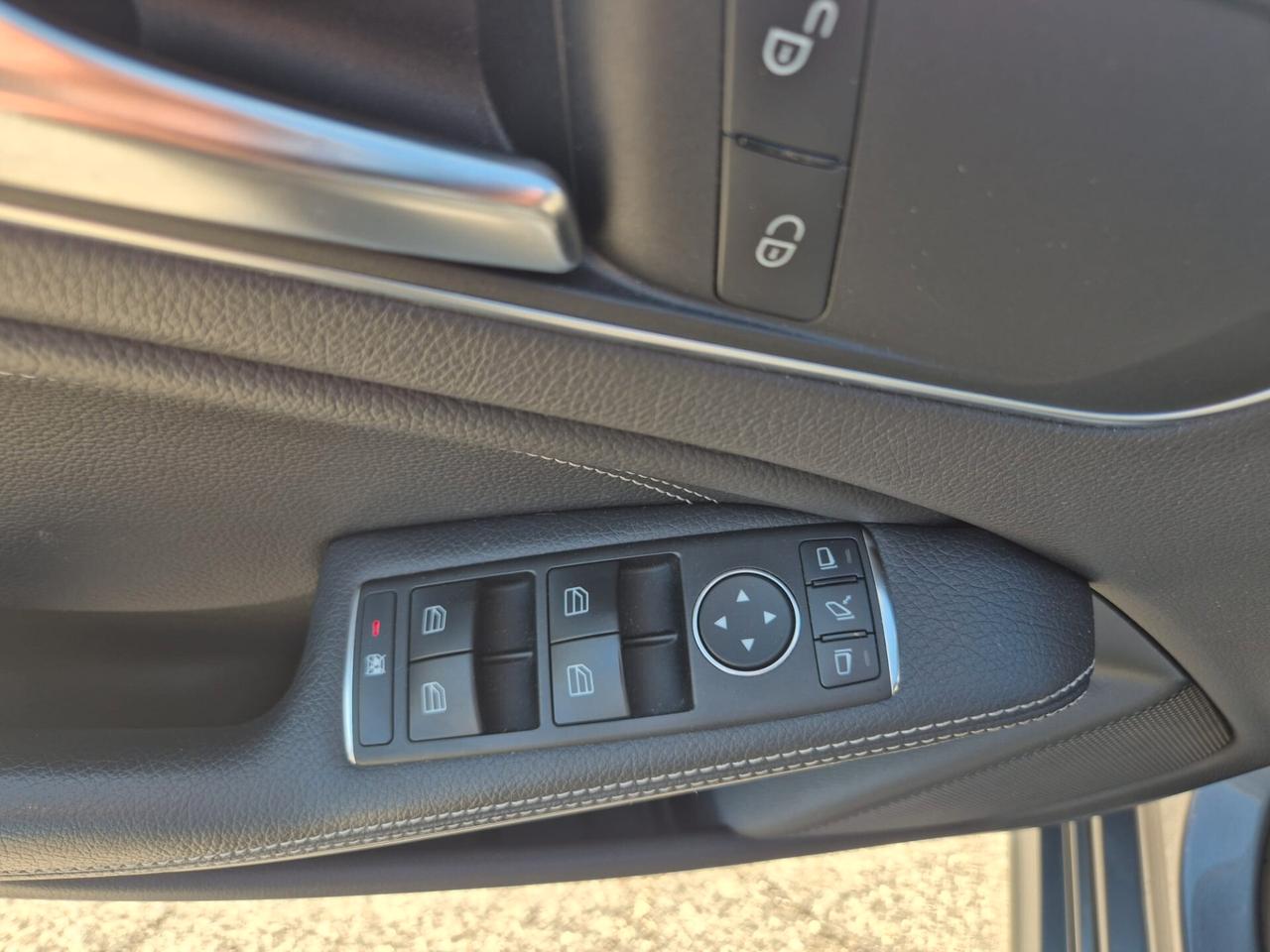 Mercedes-benz A 180 CDI BlueEFFICIENCY Automatic Premium