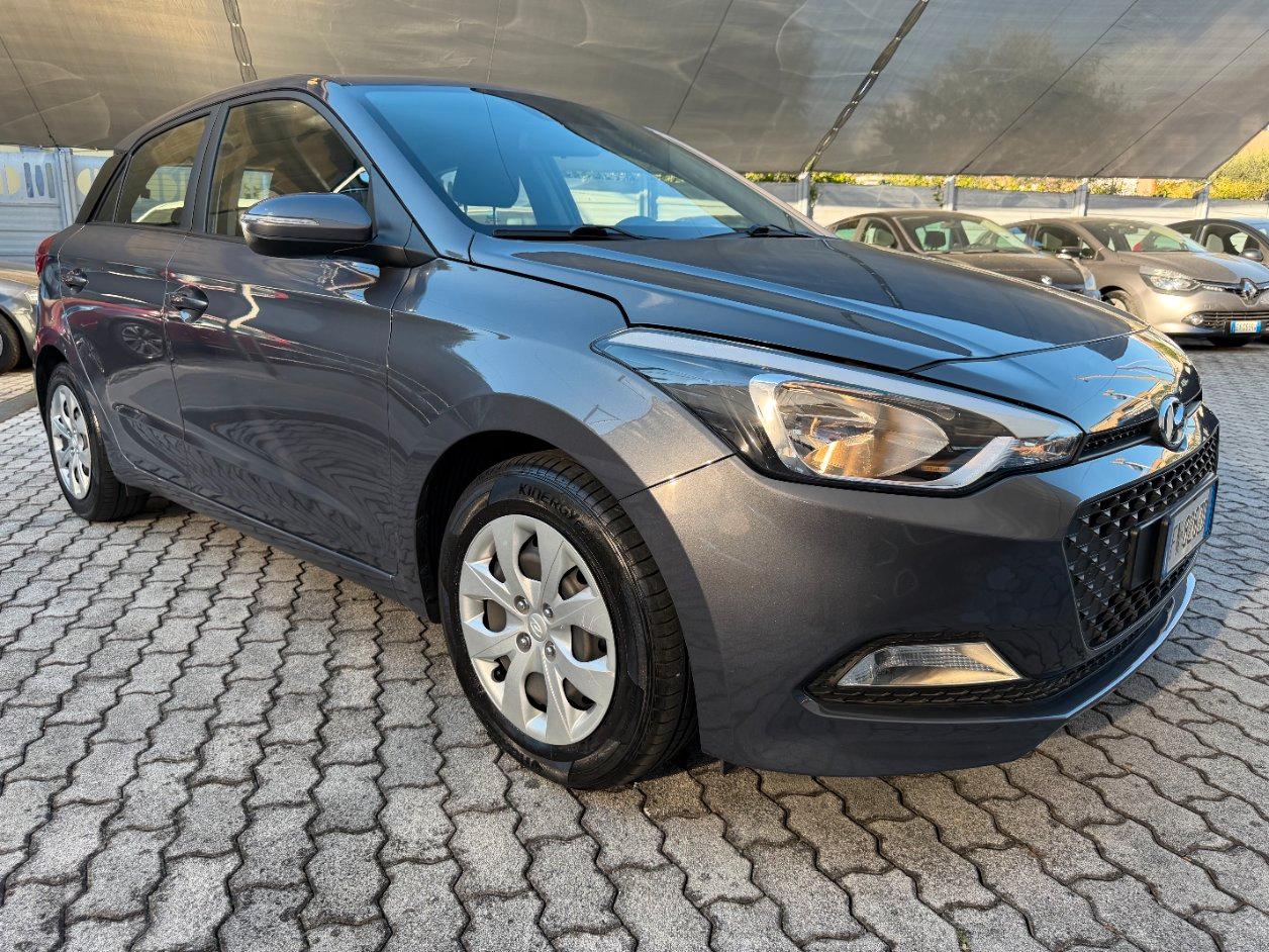 Hyundai i20 5 Porte i20 5p 1.2 Classic 75cv GANCIO TRAINO !!!!