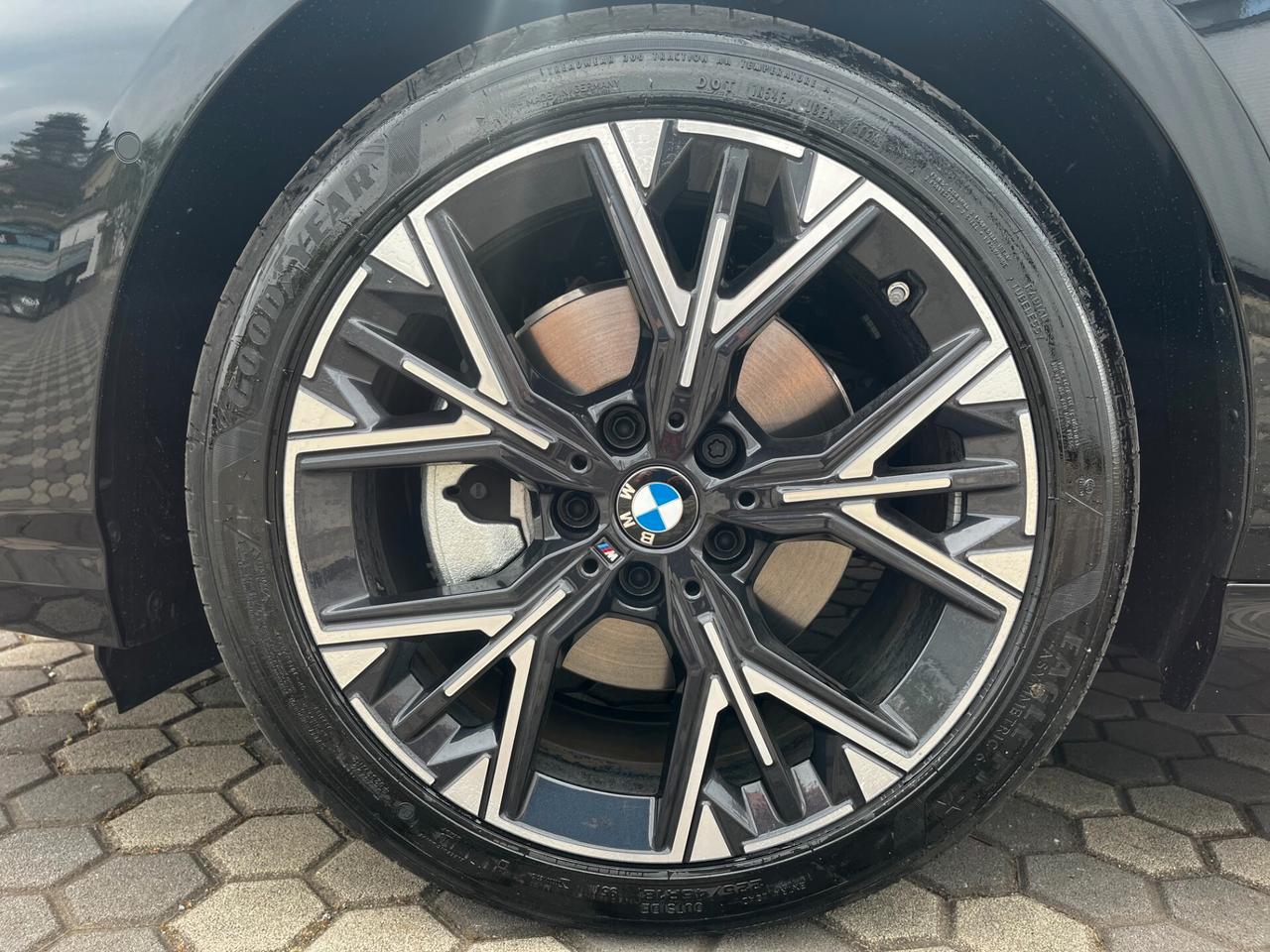 Bmw 118 118d 5p. MSport