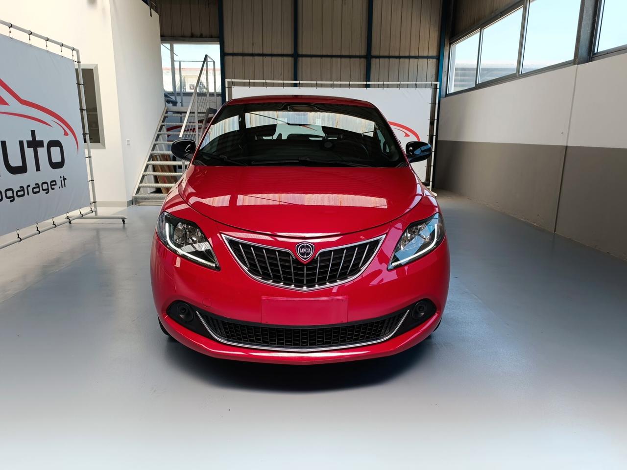 Lancia Ypsilon 1.0 FireFly 5 porte S&S Hybrid Ecochic Gold