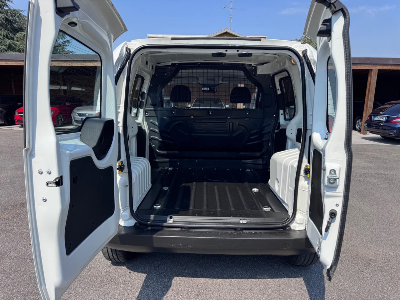 Fiat Fiorino 1.3 MJT 95CV Cargo SX