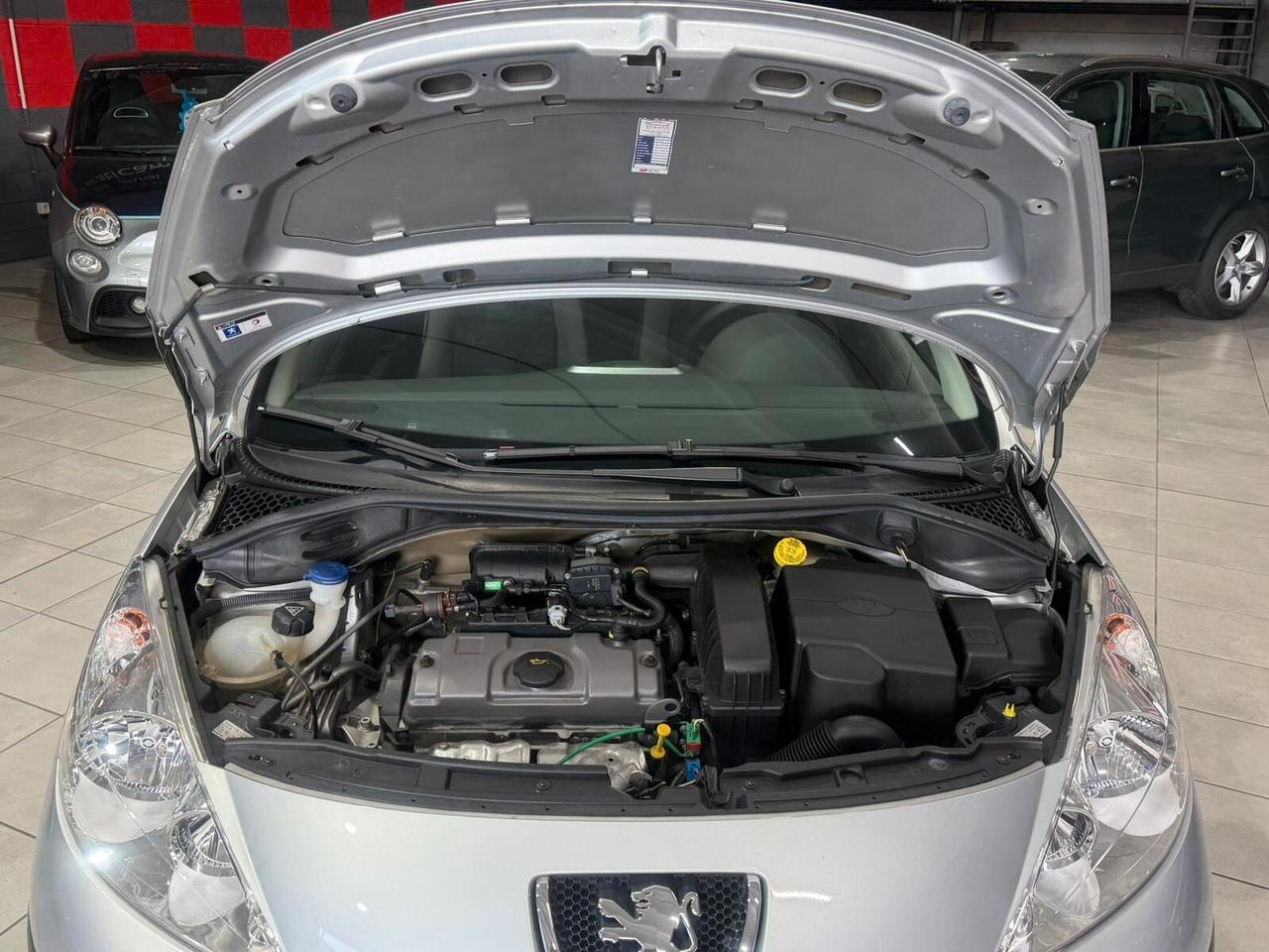 Peugeot 207 1.4 8V 75CV 3p. X Line