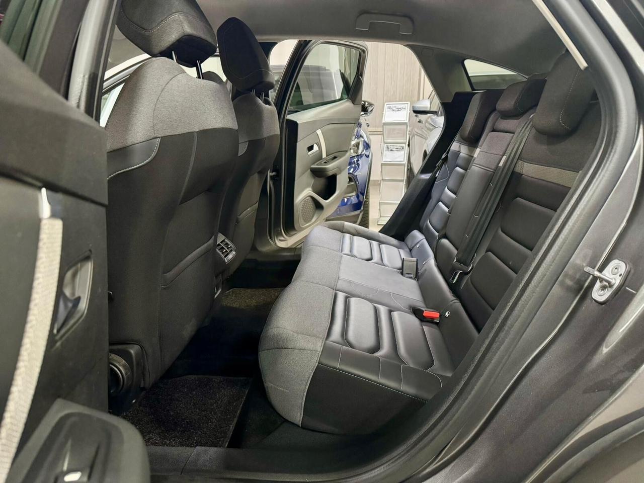 Citroen C4 1.5 BlueHDi 130cv EAT8 Shine 12/2021