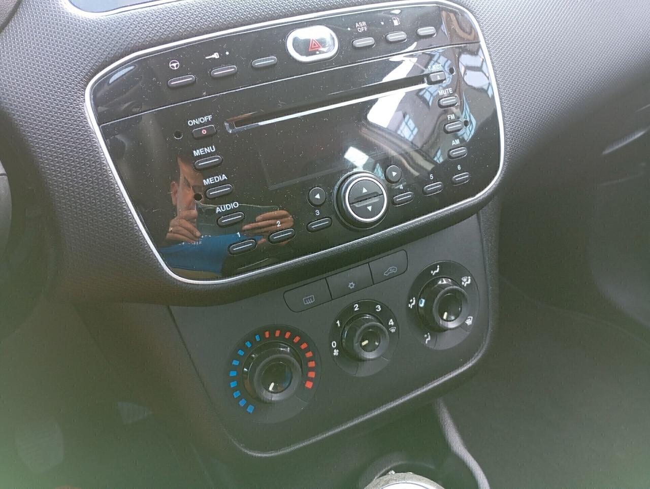 Fiat Punto 1.4 8V 5 porte Natural Power Street