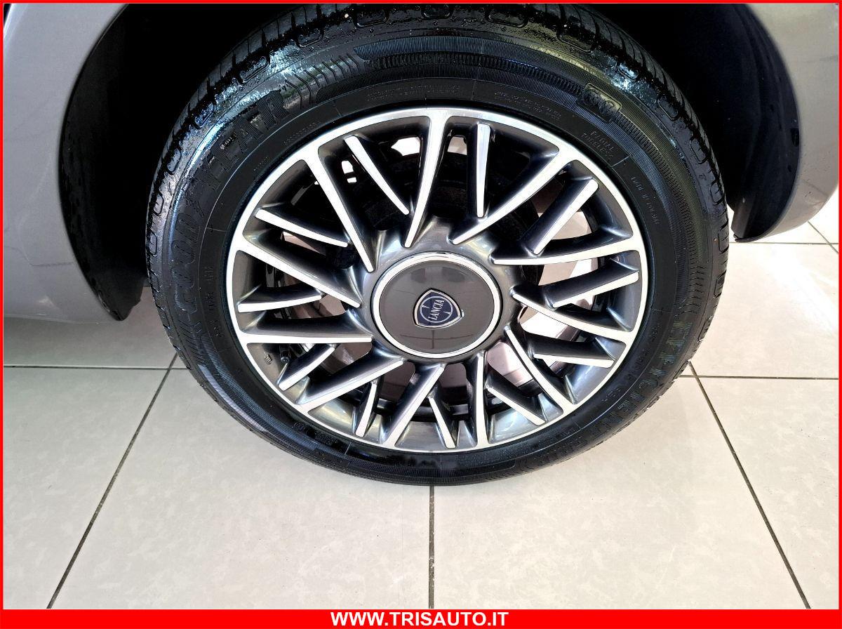 LANCIA Ypsilon 1.3 Mjt Gold NEOPATENTATI