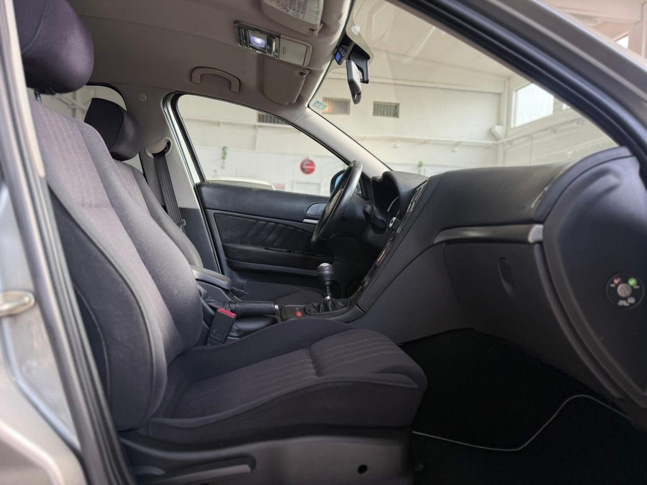 Alfa Romeo 159 1.9 JTDm 16V Sportwagon Distinctive