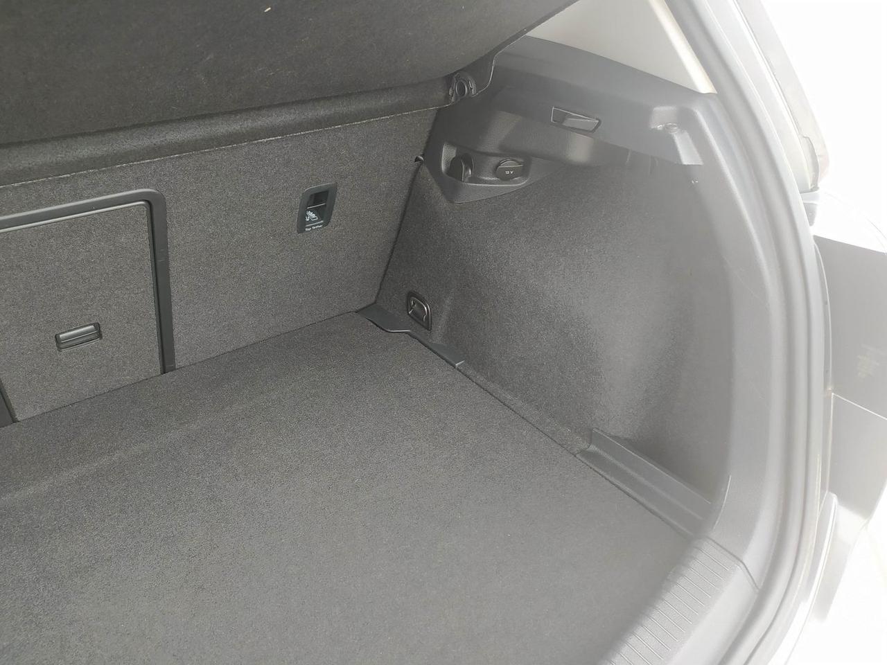 Volkswagen Golf Business 1.6 TDI BlueMotion #11156