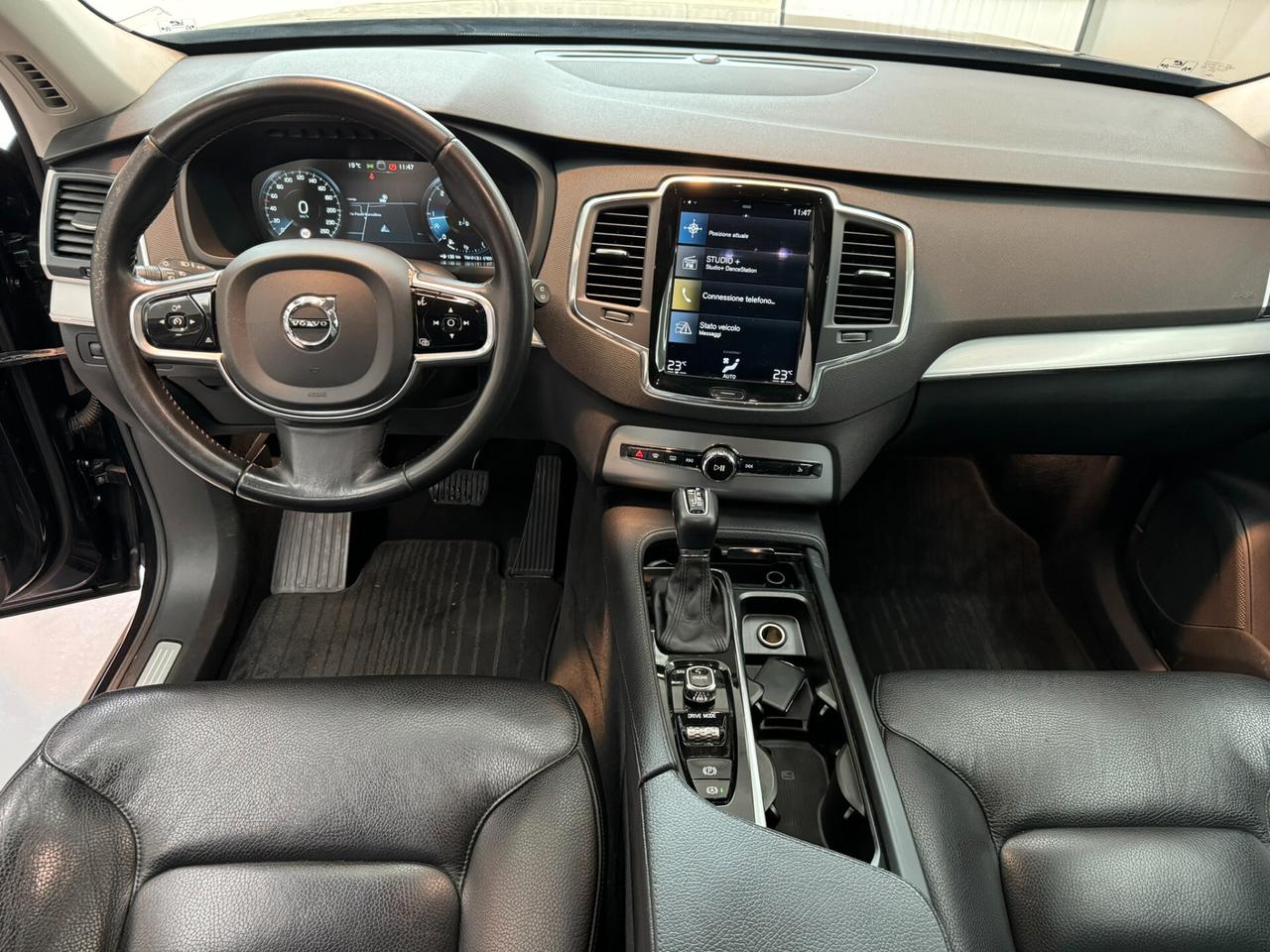 Volvo XC 90 XC90 D5 AWD Geartronic 7 posti Momentum