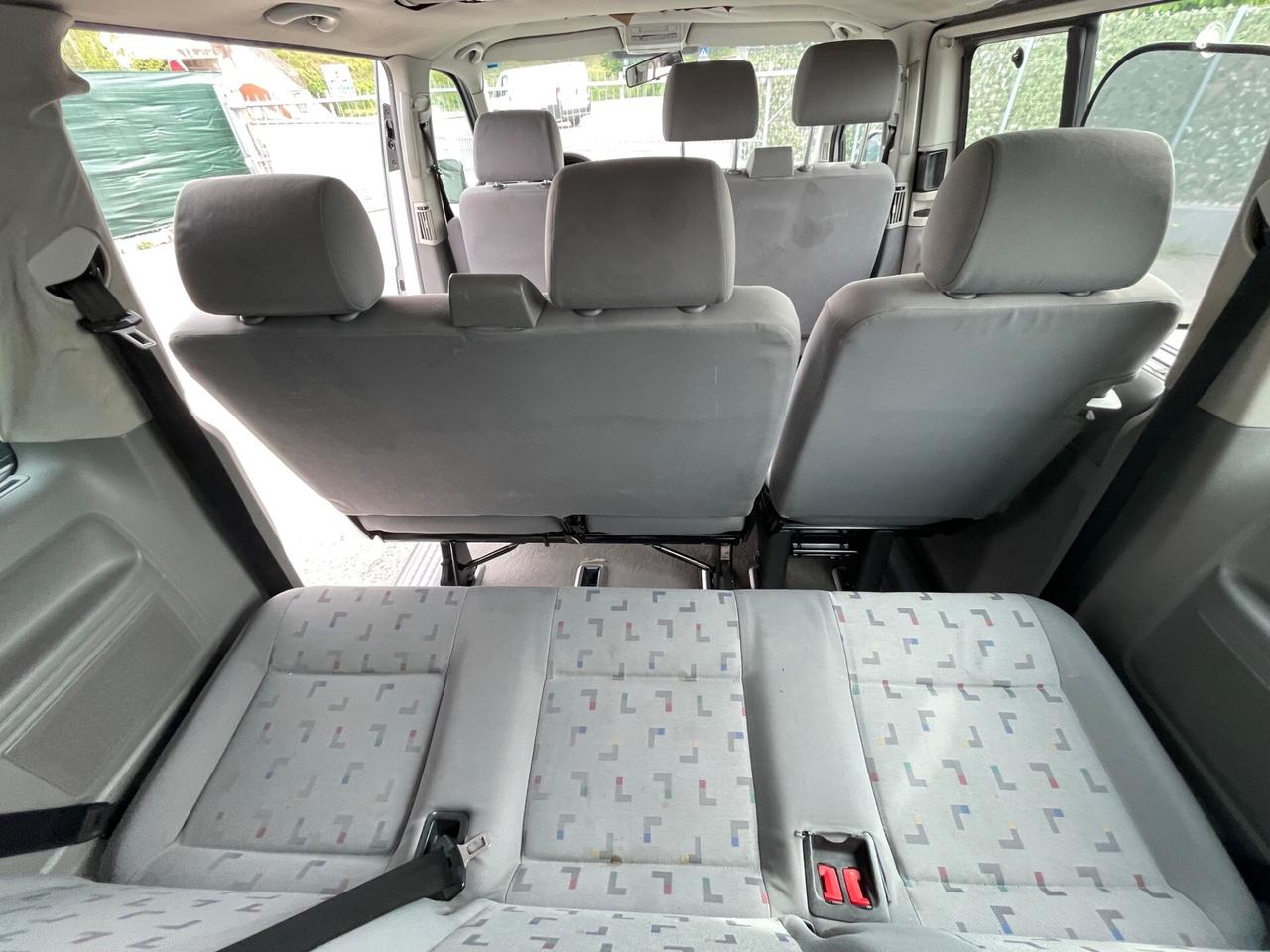 Volkswagen Transporter 2.5 TDI/130CV PC-TM Kombi