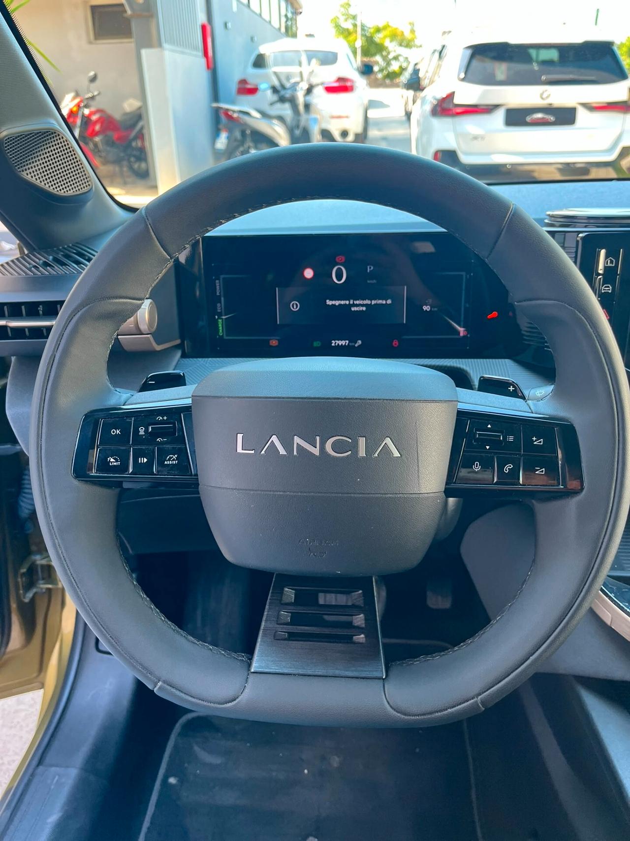 Lancia Ypsilon Hybrid e-DCT LX