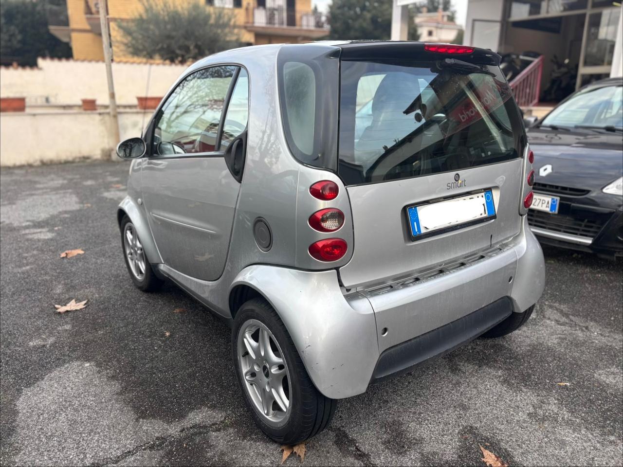 Smart 700 city-coupé pulse