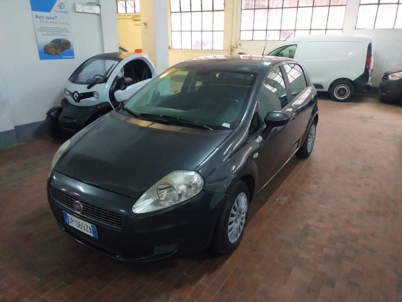 FIAT G.Punto 1.4 8v 77cv Active 5p OK NEOP.
