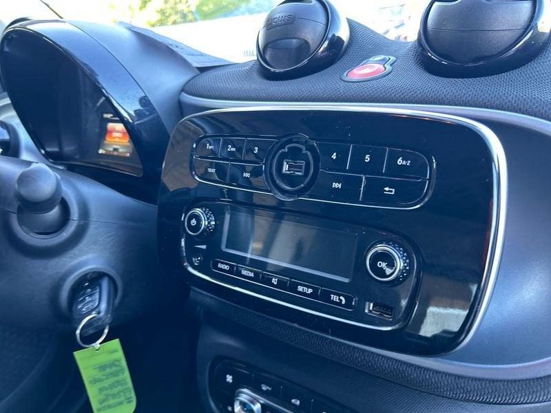 smart fortwo III 2015 1.0 Passion 71cv twinamic my18