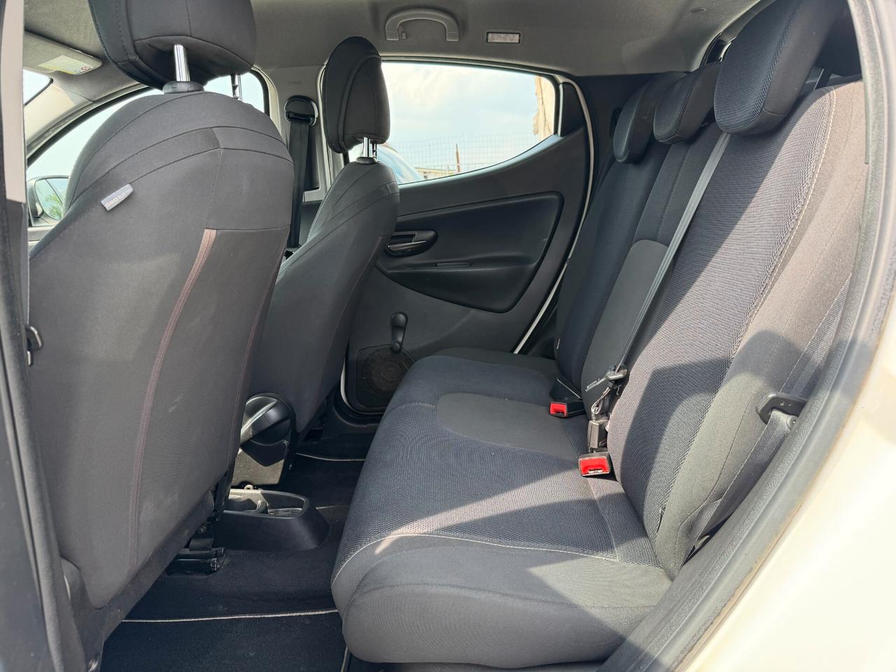 LANCIA YPSILON S MOMODESIGN 2014 1.2 BENZINA 69 CV