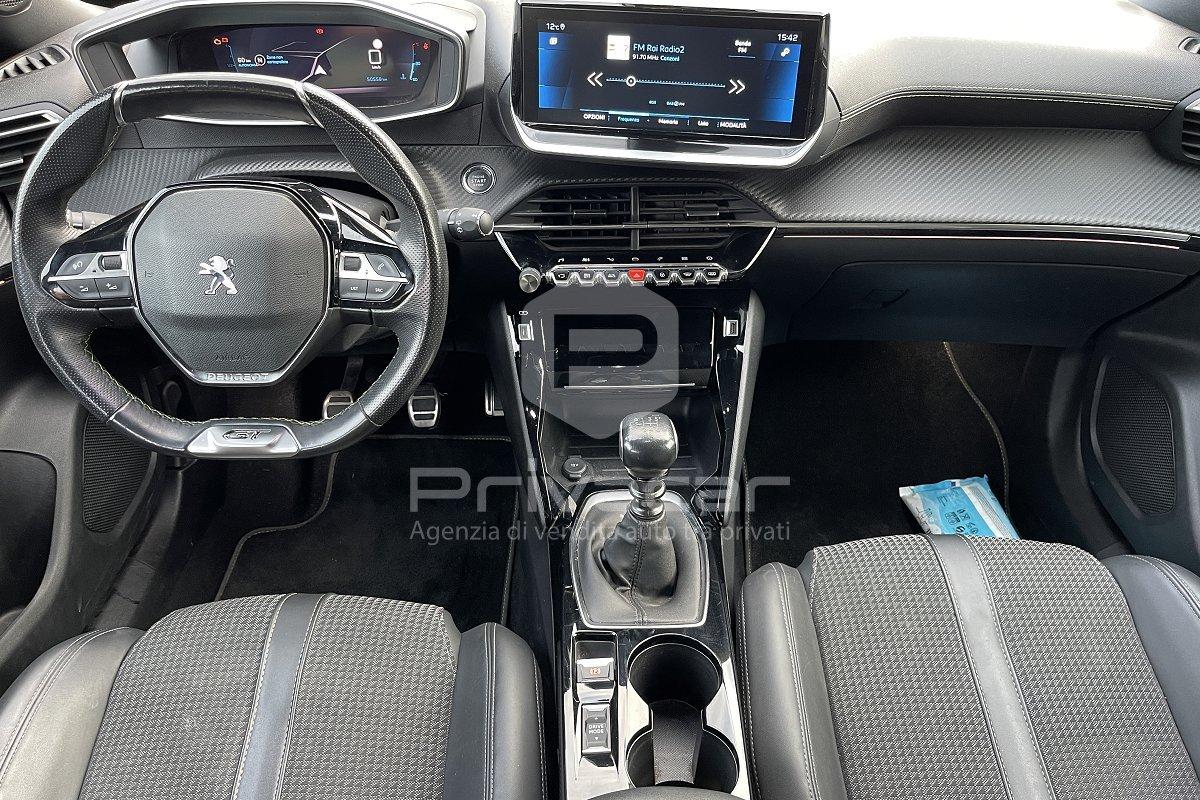 PEUGEOT 2008 PureTech 130 S&S GT