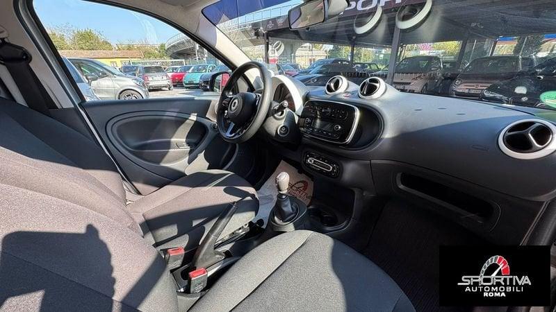 smart forfour RATA MENSILE 172,00 EURO 90 0.9 66kW TURBO passion