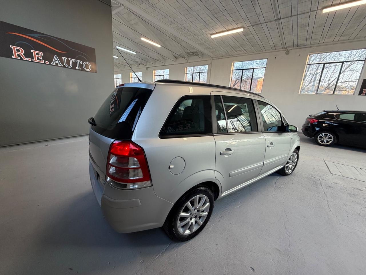 Opel Zafira 1.6 16V ecoM 94CV Cosmo