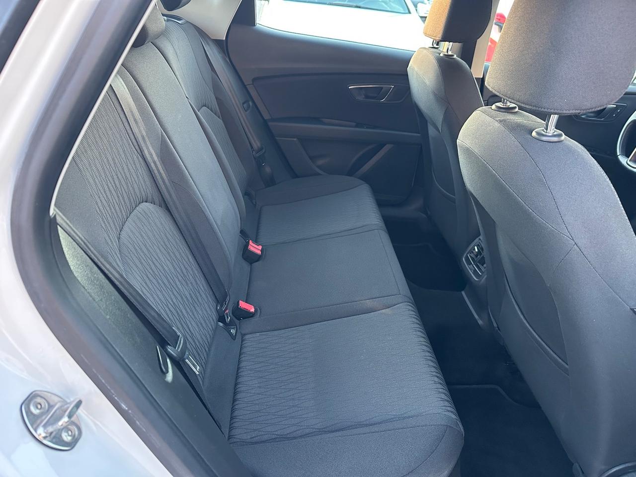 Seat Leon 2015 1.6 TDI 105 CV AUT. Business XFETTA