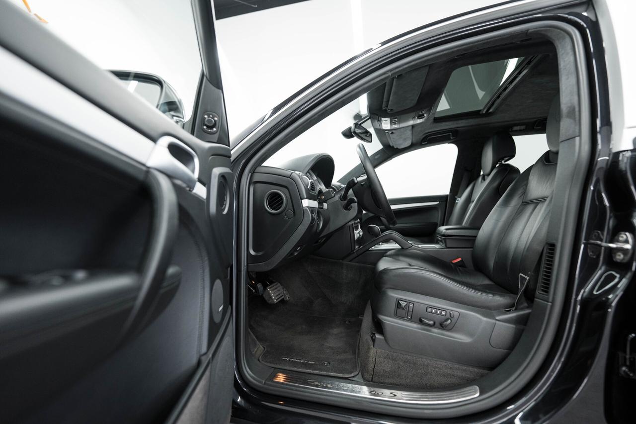 Porsche Cayenne 4.5 cat Turbo S