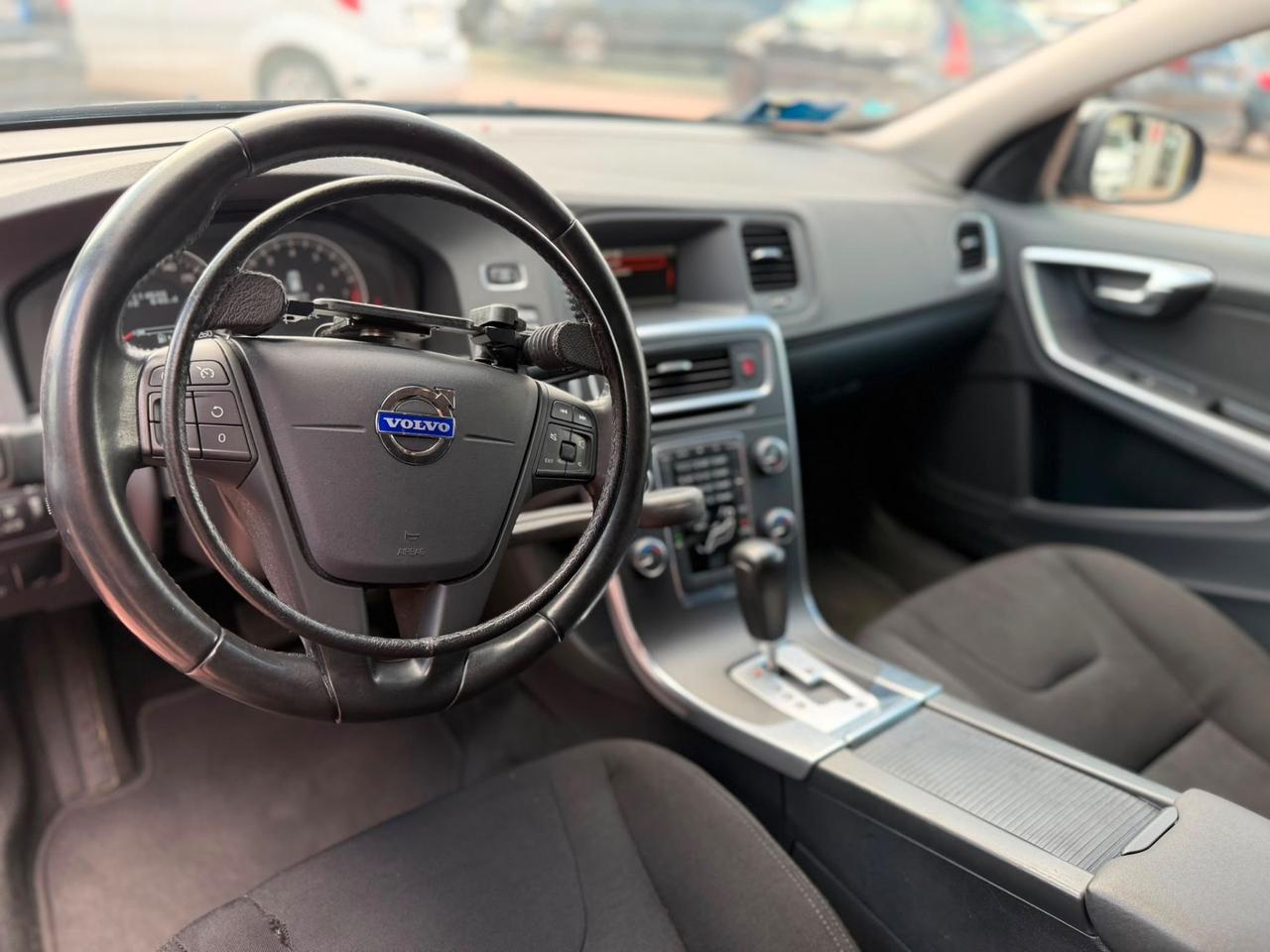 Volvo V60 T4 Powershift Summum