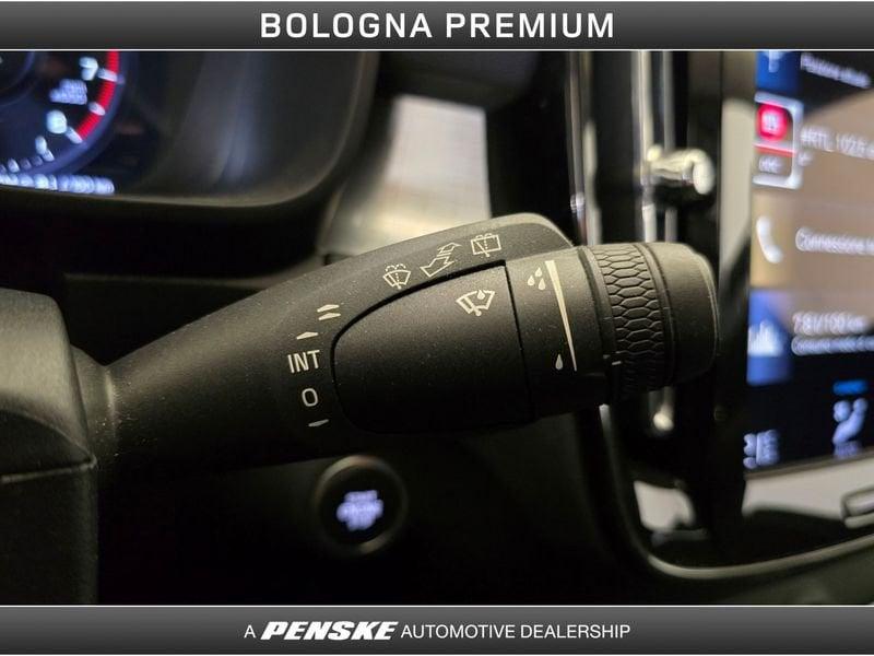 Volvo XC40 XC40 T3 Geartronic Momentum Pro