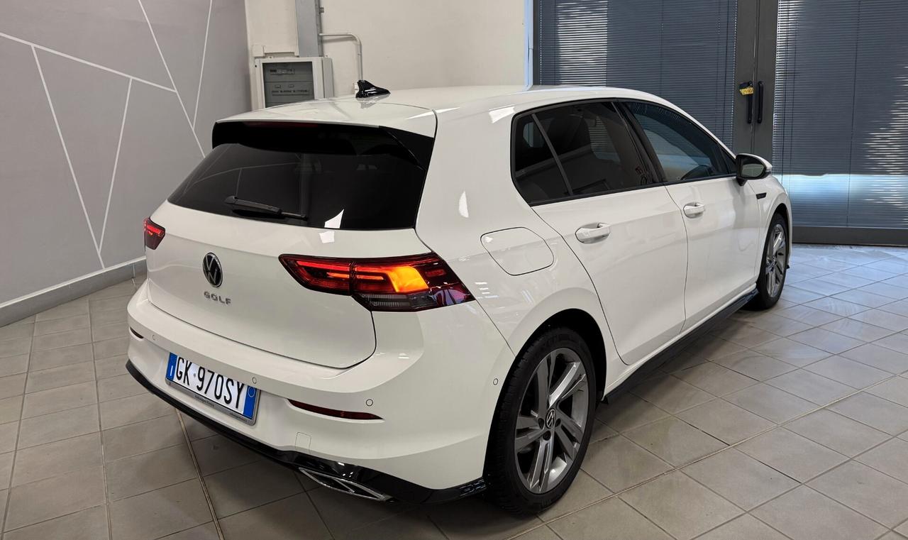Volkswagen Golf 1.5TSi evo R-Line / NO VINCOLI / Fari Performance