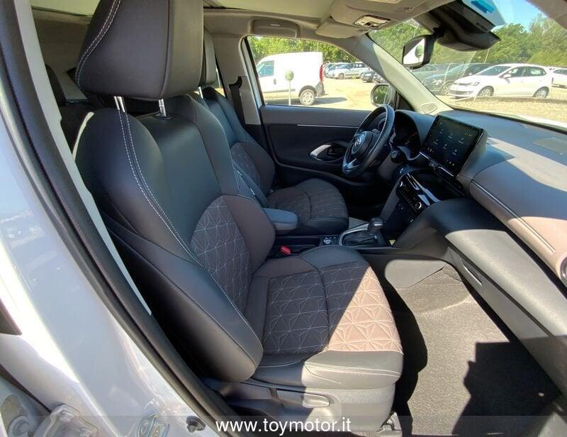 Toyota Yaris Cross 1.5 Hybrid 5p. E-CVT AWD-i Lounge