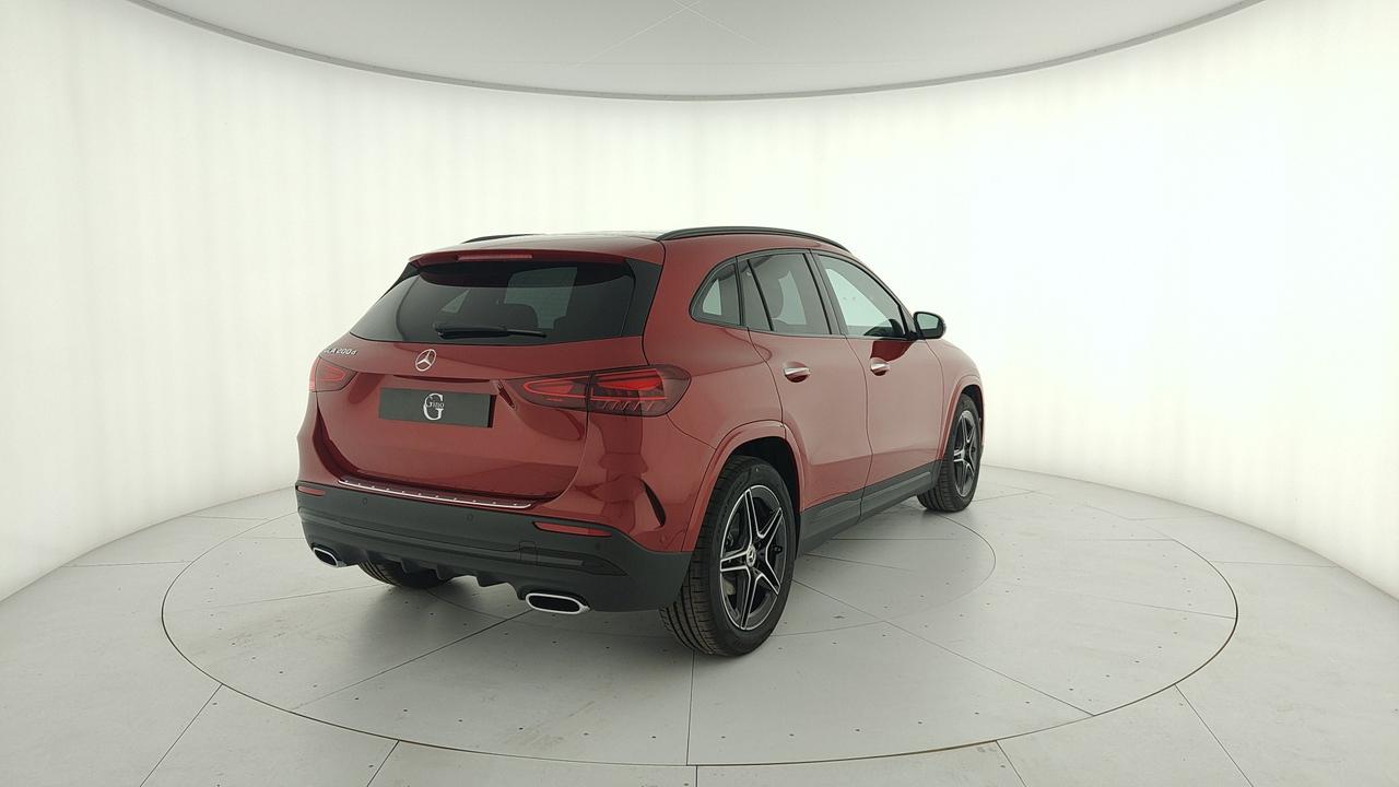 Mercedes-Benz GLA 200 d automatic