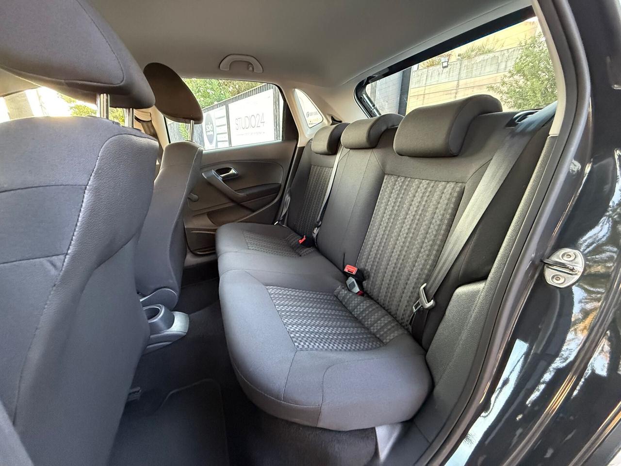 Volkswagen Polo 1..0 Benz. Km. 52.000 NEOPATENTATI